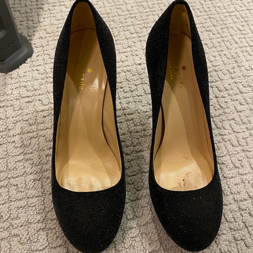 Kate Spade - Women’s size 8 - black sparkly pumps